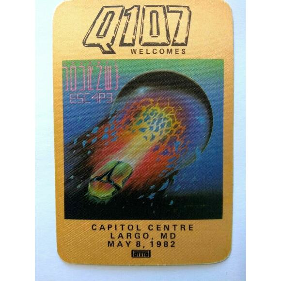 Journey Escape Tour Backstage Pass Original Rock Pop Music 1982 Capitol Largo MD - Picture 1 of 3